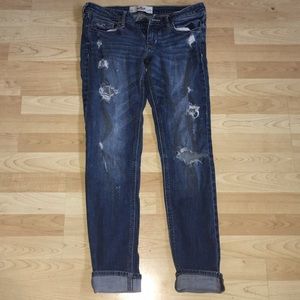 hollister mom jeans!